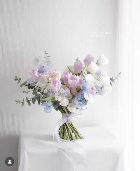 Lilac Wedding Bouquet, Bridal Bouquet Flowers, Winter Wedding Flowers, Lilac Wedding, White Bridal Bouquet, Hand Flowers, Hand Bouquet, Flowers Bouquet Gift, Blue Bouquet