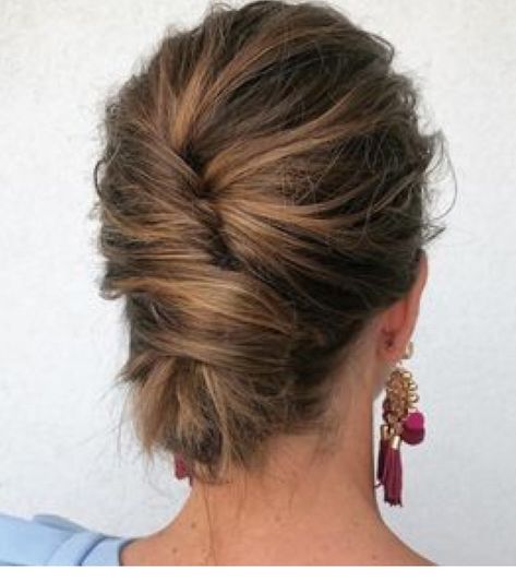 Messy French Twist, Messy French Twists, Loose French Braids, French Twist Updo, Easy Updo Hairstyles, Gorgeous Hairstyles, French Twist Hair, Up Dos For Medium Hair, Peinados Recogidos