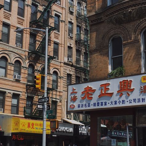 Nyc Chinatown Aesthetic, China Town Nyc, Nyc Aesthetic Night, Nyc Core, Nyc Chinatown, Kyoto Photography, New York Chinatown, Boston Aesthetic, Painting 2023