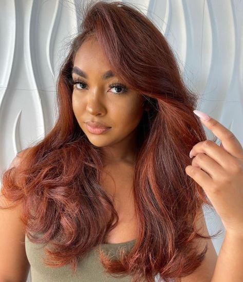 25 Best Hair Colors for Dark Skin Taking the Stage in 2021 Hair Color For Dark Skin Tone, Hair Colors For Dark Skin, Hair Color For Dark Skin, Fall Hair Color Trends, Colors For Dark Skin, Ginger Hair Color, Red Brown Hair, Copper Hair Color, Hair Color Auburn