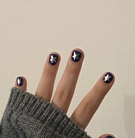 Soft Grunge Nails, Grunge Nail Art, Nail Art Soft, Nails Grunge, Short Nail Manicure, Mens Nails, Punk Nails, Short Gel Nails, Trendy Nail Art Designs