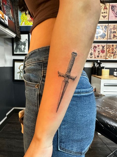 Fine Line Knife Tattoo, Pirate Dagger Tattoo, Knife Tattoo Women, Dagger Arm Tattoo, Forearm Dagger Tattoo, Fine Line Dagger Tattoo, Small Knife Tattoo, Dagger Thigh Tattoo, Dager Tattoos For Women