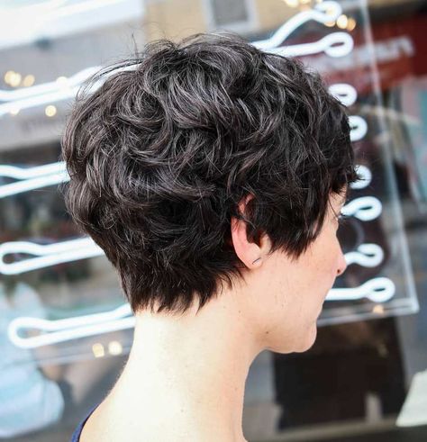 Thick Hair Pixie Cut, Short Thick Wavy Hair, Bob Pendek, Shaggy Short Hair, Thick Wavy Hair, Short Shag Hairstyles, Thick Curly Hair, Shag Hairstyles, Short Wavy Hair