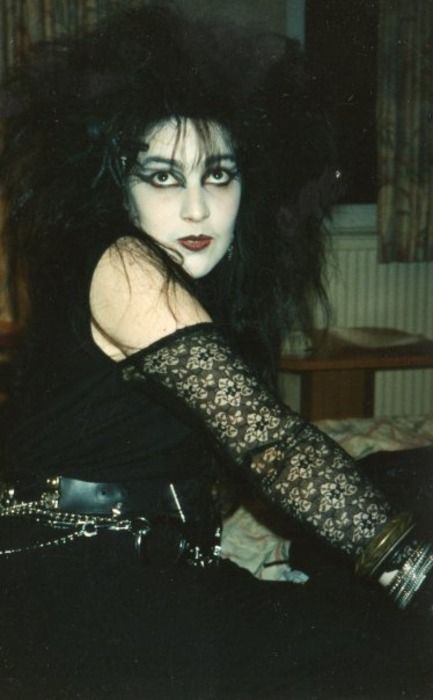 Trad Goth 80s Goth Fashion, Traditional Goth, 80s Goth, 90s Goth, Goth Subculture, Goth Scene, Goth Look, Goth Makeup, Gothic Rock