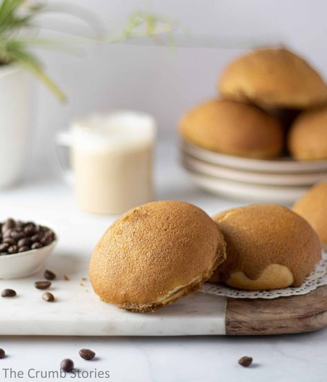 Bun Bread Photography, Buns Photography, Bun Photography, Mexican Bun, Coffee Bun, Coffee Buns, Bakery Photography, Coffee Bread, Mexican Coffee