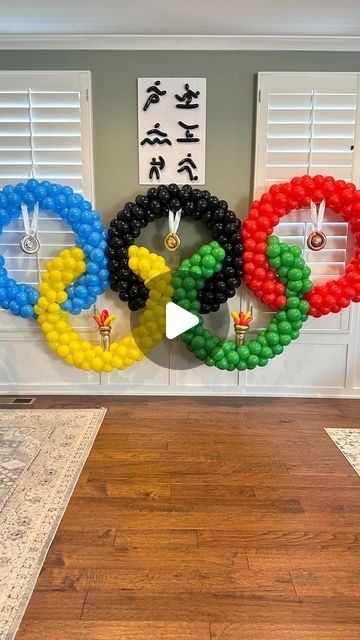 Baloon Wall, Olympic Party Decorations, Olympics Decorations, Barbie Christmas Tree, Olympic Theme Party, Beer Olympic, Olympic Theme, Team Usa Olympics, Olympic Party