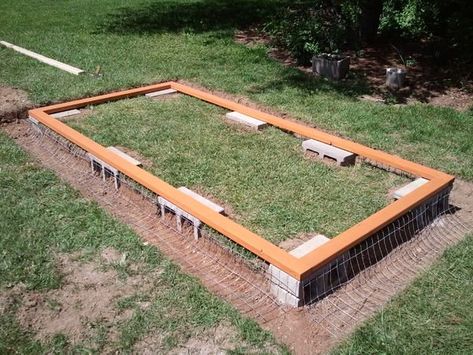 Bluegrass Coop | BackYard Chickens Reban Ayam, Portable Chicken Coop, Chicken Coup, Diy Chicken Coop Plans, Chicken Coop Run, Chicken Tractor, Urban Chickens, Coop Design, Chicken Coop Designs