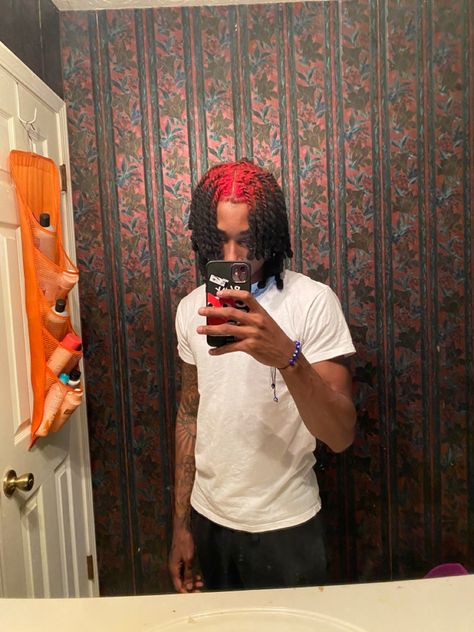 Reverse Ombre Locs Men, Root Dyed Locs, Men’s Dyed Locs, Dyed Braids Men, Dyed Hair Locs, Colored Locs Men, Black Men Dyed Hair Ideas, Red And Black Dreads, Dyed Locs Men