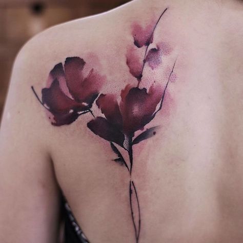 These Watercolor Tattoos By Chen Jie Will Make You Wish You Had One Black Watercolor Tattoo, Watercolor Tattoo Sleeve, Watercolour Tattoos, Sakura Tattoo, Magnolia Tattoo, Ribcage Tattoo, Watercolor Tattoo Flower, Muster Tattoos, Application Iphone