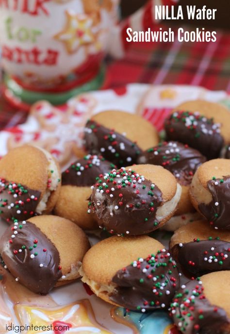 NILLA Wafer Sandwich Cookies Wafer Sandwich Cookies, Nilla Wafer Recipes, Christmas Sandwiches, Peanut Butter Cream Cheese, Peanut Butter Cream, Homemade Food Gifts, Nilla Wafers, Christmas Food Gifts, Christmas Candy Recipes