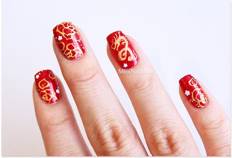 Lunar New Year Nails Dragon Simple, Red Nails Chinese New Year, Year Of The Dragon 2024 Nails, Lunar Year Nails, Lunar New Year Nail Art, Chinese New Year Dragon Nails, Chinese New Year Nails 2024, Lunar New Years Nails, Lunar New Year Nails 2024