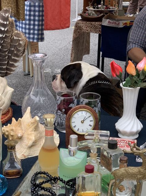 Flea Market Aesthetic, Thrift Aesthetic, Pretty Images, Outdoor Market, Fantasy Aesthetic, Vintage Market, Yard Sale, Art Portfolio, Cute Dog