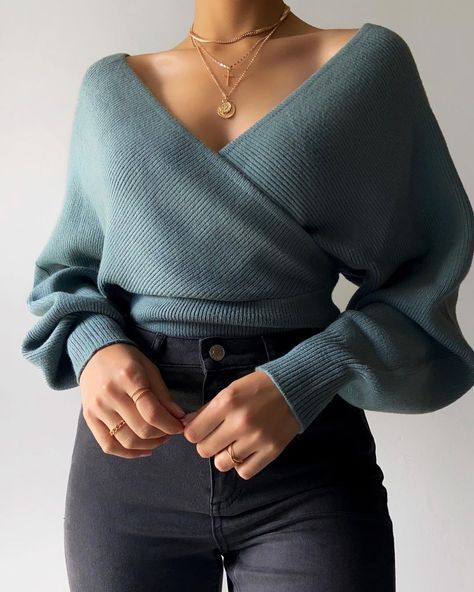 Causal Chic, Female Fashion, Mode Inspiration, Cute Casual Outfits, Look Fashion, Classy Outfits, Pretty Outfits, Long Sleeve Sweater, Fashion Inspo Outfits