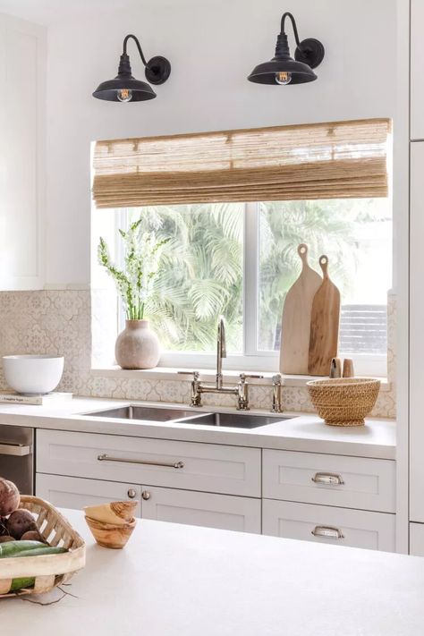 21 Modern Window Trim Ideas to Elevate Your Space Kitchen Window Over Sink Ideas, Kitchen Window Decor Ideas, Kitchen Window Decor, Window Over Sink, Kitchen Shades, Kitchen Sink Window, Kitchen Window Sill, Over Sink, Classic Tile