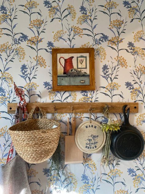 #cottagecore #wallpaper #cottagekitchen Cottagecore Kitchen Wallpaper, Cottagecore Backsplash, Ikea Cottagecore, Cottagecore Wallpaper, Cottage Vibes, Cottagecore Kitchen, Booth Displays, Cottage Farm, Fairy Cottage