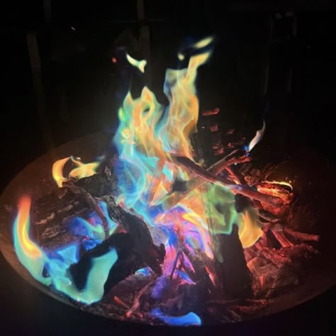 Rainbow Flames, Fire Photo, Fire Fire, Fire Art, Fire Signs, After Life, Firepit, Aesthetic Images, Fairy Tail