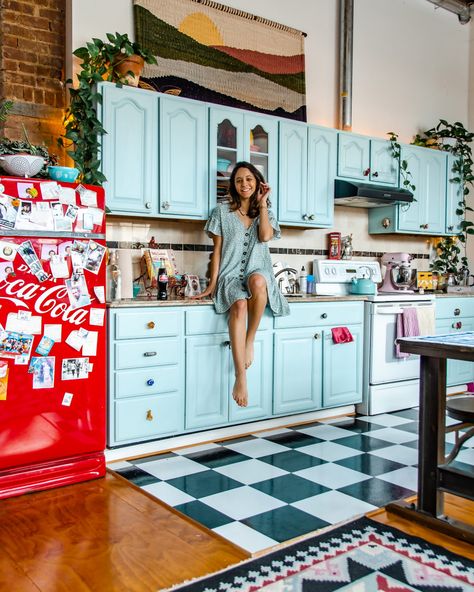 New Kitchen, Easy Poses, Funky Kitchen, Funky Decor, Funky Home Decor, Exposed Brick Walls, Interior Modern, Cozy Apartment, My New Room