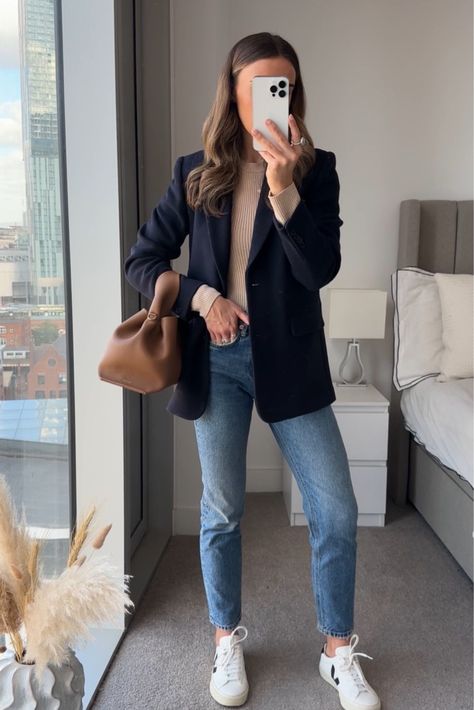 Blue Blazer Outfits For Women, Navy Blazer Outfits, Blue Blazer Outfit, Blue Blazer Women, Blazer Outfits Casual, Looks Jeans, Blazer Outfits For Women, Casual Blazer Women, Jeans Outfit Women