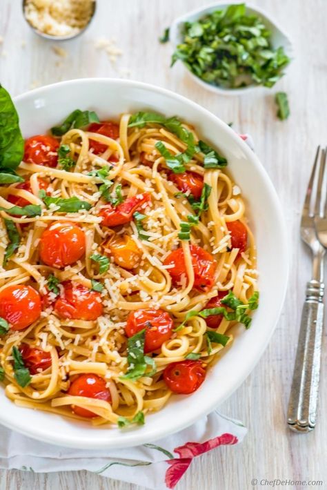 Pasta with Roasted Garlic and Burst Cherry Tomato Sauce Recipe | ChefDeHome.com Pasta With Burst Cherry Tomatoes, Cherry Tomato Paste Recipe, Roasted Garlic And Tomato Pasta, Garlic And Tomato Pasta, Roasted Grape Tomatoes Pasta, Burst Tomato Pasta, Grape Tomato Pasta, Burst Cherry Tomato Sauce, Burst Cherry Tomato Pasta