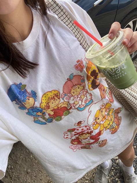 Outfit Inspo| matcha Cool Grafic Tees, Loose Graphic Tee, Graphic Shirt Outfit Aesthetic, Oversized Graphic Tee Outfits Aesthetic, Aesthetic Oversized Tee, Summer Oversized Tee Outfit, Big Graphic Tee Outfit, White Oversized Graphic Tee, Graphic Tees Oversized