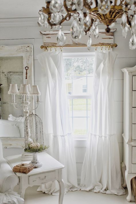 Ruffled Cotton Curtain Panel Ruffled Curtains Farmhouse - Etsy Rideaux Shabby Chic, Vintage Farmhouse Bedroom, Farmhouse Style Curtains, Ruffle Curtains, Shabby Chic Curtains, Chic Bedding, Farmhouse Curtains, Curtains Window, Shabby Chic Bedding