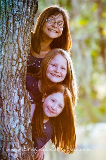 Sisters Photography Poses, Four Siblings, Sibling Photography Poses, Sibling Photo Shoots, Let It Happen, Sisters Photoshoot Poses, Sister Photography, Family Photoshoot Poses, Sister Poses