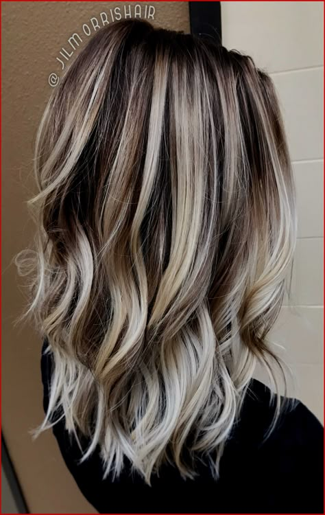 Highlights Brown Hair Short, Highlights Brown Hair Balayage, Highlights Grey, Brown Hair With Blonde, Caramel Ombre, Highlights Caramel, Highlights For Dark Brown Hair, Brown Hair With Caramel Highlights, Blonde Highlights On Dark Hair