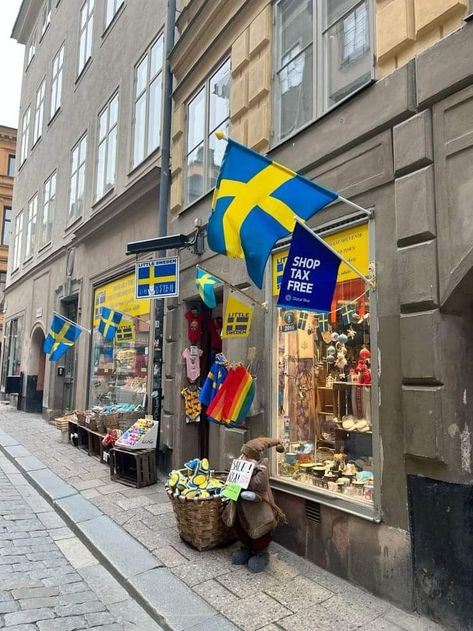 Stockholm Sweden Summer, Stockholm Sweden Travel, Sweden Travel Aesthetic, Stockholm Sweden Aesthetic, Stockholm University, Stockholm Summer, Sweden Trip, Stockholm Shopping, Swedish Aesthetic