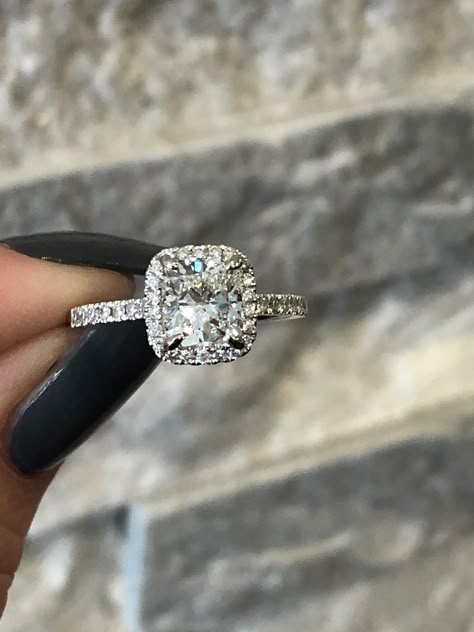 Fiance Ring, Tiffany Wedding Rings, Estate Engagement Ring, Cushion Cut Engagement Ring, Wedding Rings Halo, Princess Cut Rings, Stunning Engagement Ring, Dream Engagement Rings, Wedding Rings Unique