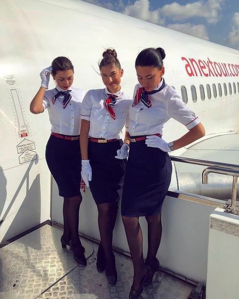 Air Hostess Uniform, Tight Pencil Skirt, Stewardess Uniform, Airline Uniforms, Flight Attendant Fashion, Flight Attendant Uniform, Flight Attendant Life, Flight Crew, Flight Attendants