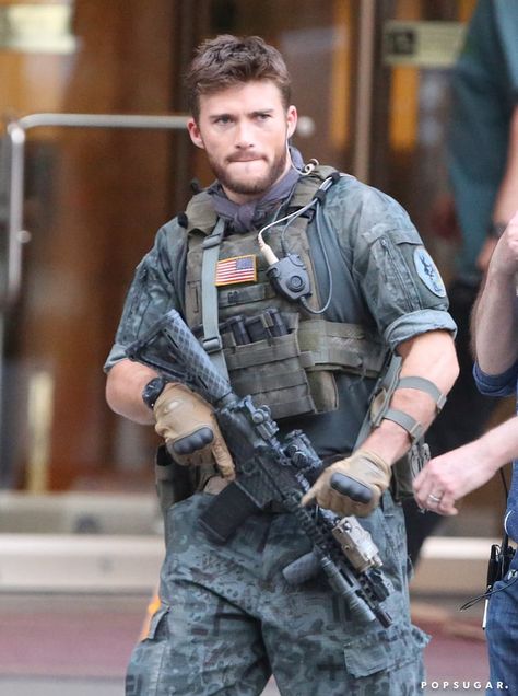 Clint And Scott Eastwood, Scott Eastwood, Pahlawan Marvel, Star Track, Army Men, Military Gear, Tough Guy, Men In Uniform, Military Men