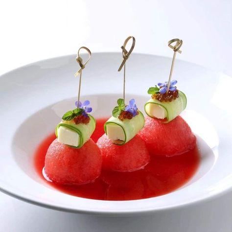 Food Presentation Plates, Beetroot Recipes, Cucumber Rolls, Canapes Recipes, Watermelon Recipes, Food Garnishes, Indian Desserts, Event Food, Chef Recipes