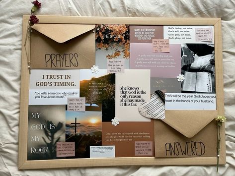 Diy Prayer Board, Bible Study Crafts, Prayer Room Ideas, Prayer Vision Board, Christian Activities, Prayer Closet, Prayer Corner, Prayer Wall, Inspire Bible Journaling