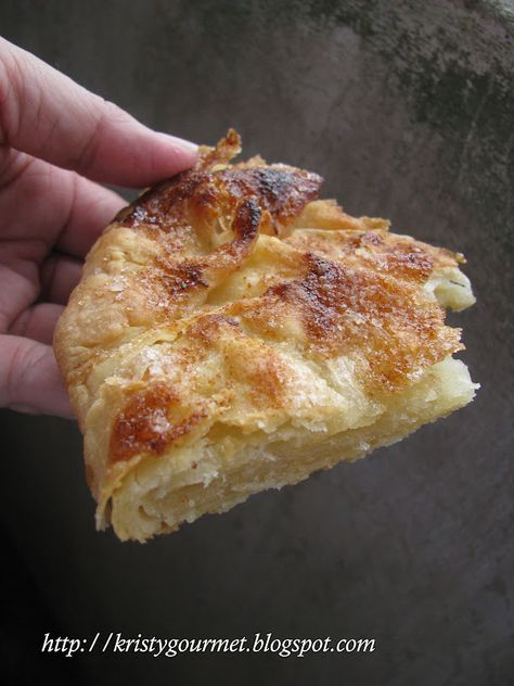 French Pastries Recipes, Kouign Amann, Pastry Pie, French Pastry, British Baking, French Desserts, Puff Pastry Recipes, Pastry Desserts, French Cooking