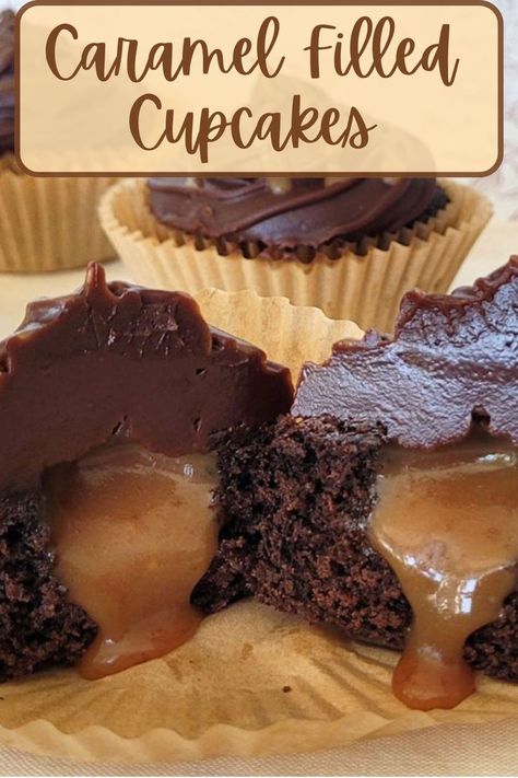 inside of a chocolate cupcake filled with gooey caramel Caramel Filled Chocolate Cupcakes, Chocolate Stuffed Cupcakes, Stuffed Cupcakes Recipes, Cupcakes With Caramel Filling, Chocolate Filled Cupcakes, Stuffed Chocolate Cupcakes, Chocolate Caramel Cupcakes, Stuffed Cupcakes, Key Lime Cupcakes