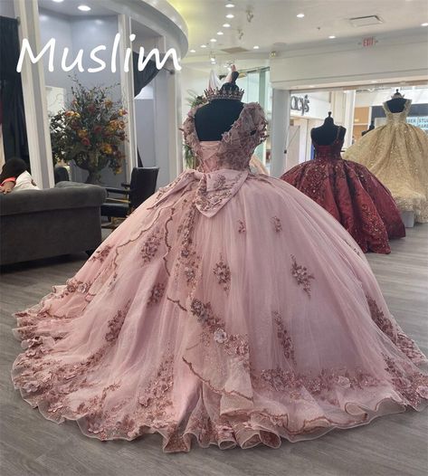 Quince Dresses With Bow On Back, Pink Quinceanera Dresses Rose Gold, Rose Gold Quince Dress, Quinceanera Dresses Rose Gold, Baby Pink Quinceanera Dresses, Gold Quince Dress, Rose Gold Quinceanera Dresses, Pink Quinceanera Dress, Big Ball Gowns