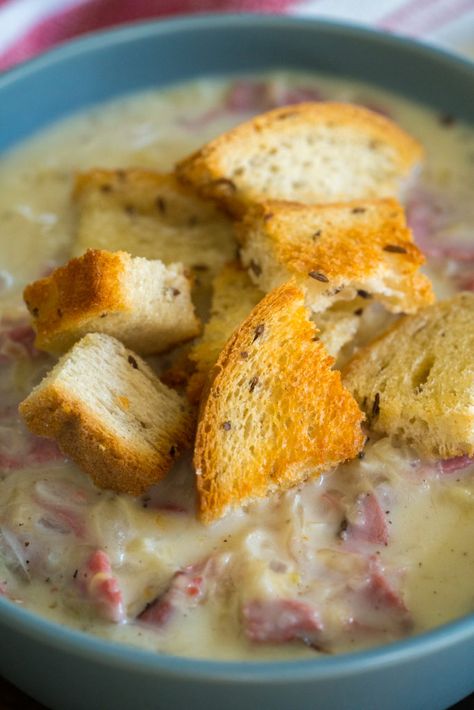 Ruben Soup, Reuben Soup Recipe, Creamy Reuben Soup, Reuben Soup, Cabbage Roll Casserole, Cooking Corned Beef, Beef Soup Recipes, Reuben Sandwich, Cheeseburger Soup