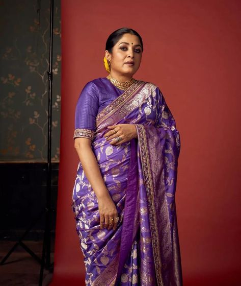 Lilac Banarasi Saree, Lilac Sarees, Violet Saree Contrast Blouse, Purple Saree Blouse Combination, Violet Saree, Ramya Krishna, Saree Outfits, Saree Ceremony, Ramya Krishnan