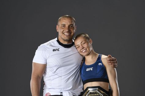 Rose Namajunas is an American mixed martial artist. She currently competes in the Ultimate Fighting Championship (UFC) women’s strawweight division. Namajunas is the former two-time UFC Women’s Strawweight Champion. Her estimated net worth is $1.5 million. Here we bring you Rose “Thug” Namajunas’ net worth, salary, earnings, career, MMA record, partner, and more. About Rose […] The post Rose Namajunas 2023: Net Worth, Salary, and Earnings appeared first on Sur John Mccarthy, Thug Rose, Rose Namajunas, Ufc Women, About Rose, Dana White, Ufc Fighter, Ufc Fighters, Tony Hawk