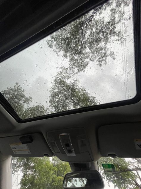 Car With Sunroof, Sunroof Car, Rainy Car Snap, Rainy Car Snapchat Stories, Sunroof Car Aesthetic Night, Cars With Sun Roofs, Rainy Day Car, Rainy Windshield Aesthetic, Rainy Car Window Aesthetic