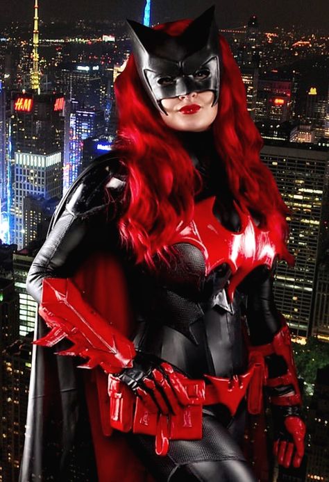 Batwoman Cosplay, Latex Cosplay, Batman And Catwoman, Batwoman, Batgirl, Catwoman, Super Hero, Gotham, Dc Comics