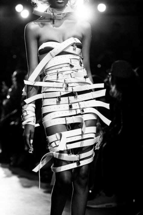 Belt dress at The Blonds The Blonds, Crazy Dresses, Bloc Party, Weird Fashion, Futuristic Fashion, Fashion Project, Fashion Victim, Herve Leger, John Varvatos