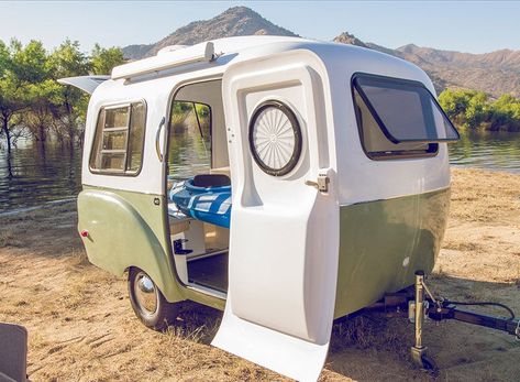 Happier Camper, Vw Minibus, Lightweight Campers, Caravan Vintage, Camping Vintage, Mid Size Car, Tiny Trailers, Tiny Camper, Vintage Campers Trailers