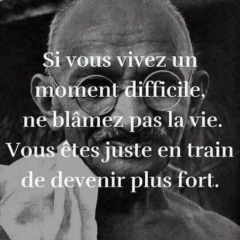 Cette pensée a juste le pouvoir d'apaiser n'importe quelle situation difficile... Rien que le fait de se dire que tout finira par s'arranger et que l'on va forcément retirer de bonnes choses de cette difficulté redonne confiance en soi #developpementpersonnel #citation #bonheur #artdevivre Positive Quotes For Life Encouragement, Citation Encouragement, Positive Quotes For Life Happiness, Dropshipping Business, Quote Citation, Spiritual Words, French Quotes, Some Words, Encouragement Quotes