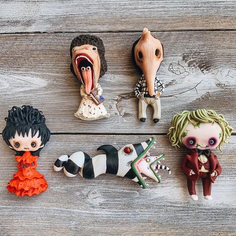 Beetlejuice Figurines, Polymer Clay Beetlejuice, Beetlejuice Clay Art, Beetlejuice Crafts Diy, Beetlejuice Clay, Creepy Clay Art, Fimo Halloween, Beatle Juice, Cute Creepy