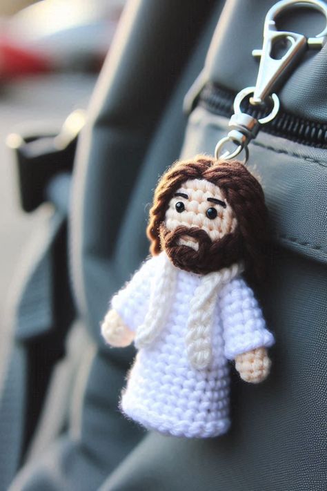 Learn how to crochet a simple and meaningful Amigurumi Jesus keychain with this quick and easy tutorial. Perfect for all skill levels. Crochet Ideas For Sell, Crochet Cross Keychain Pattern Free, Crochet Bible Characters, Crochet Cross Keychain, Cute Small Crochet Gifts, Crochet Gifts For Brother, Jesus Crochet Free Pattern, Small Crochet Gifts Simple, Christian Crochet Patterns