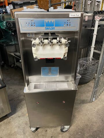 Spumoni Ice Cream, Frozen Yogurt Ice Cream, Frozen Yogurt Machine, Frozen Drink Machine, Homemade Sorbet, Coffee Ice Cream Recipe, Slushie Machine, Fudge Ice Cream, Italian Ice Cream