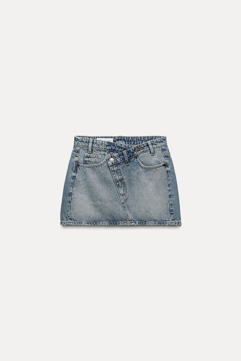 TRF DENIM MINI SKIRT Zara Denim Mini Skirt, Zara Denim Skirt, Zara Winter, Cute Preppy Outfits, Stockholm Fashion, Hair Clothes, Denim Mini, Cute Skirts, Denim Mini Skirt