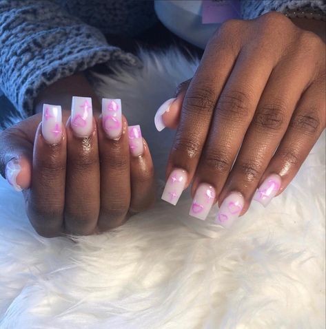 Soft white acrylic nails airbrush heart design Airbrush Heart Nails, Airbrush Heart, Airbrush Nail Art, Airbrush Nails, Painted Hearts, Birthday Nails, Heart Nails, Nails Ideas, Soft White