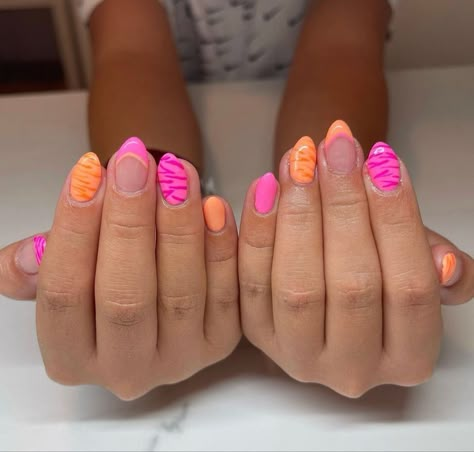 Teen Nails, Spring Break Nails, Quartz Nails, Green And Lavender, Retro Nails, Broken Nails, Hippie Nails, Summer Nail Ideas, Nail Trend